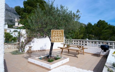  Cozy villa with lovely views of the sea and Altea.